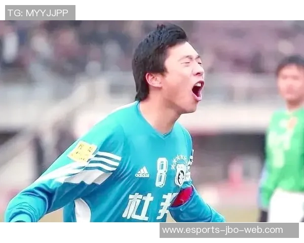 以诚实为荣的足球明星们如何在绿茵场上赢得尊重与信任 以诚实为荣的足球明星们如何在绿茵场上赢得尊重与信任