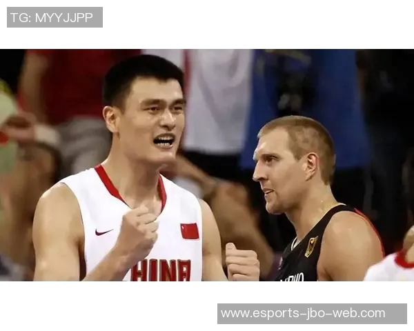 足球场上的篮球传奇球星是谁 他们如何跨界成为双栖运动员