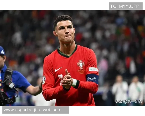 足球超巨球星指的是什么标准及如何定义他们在世界足坛的地位和影响力 足球超巨球星指的是什么标准及如何定义他们在世界足坛的地位和影响力